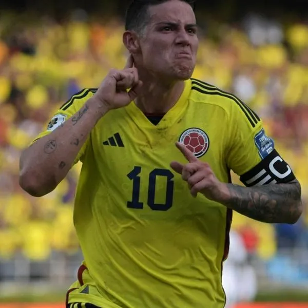 James Rodríguez y uno de los memes por su regreso al gol con la Selección Colombia ante Uruguay.