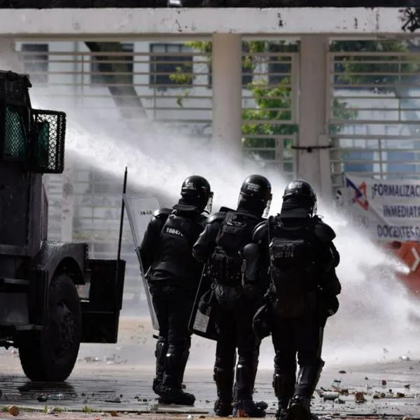 Disturbios en Universidad Nacional de Bogotá hoy causó caos vial en avenida NQS
