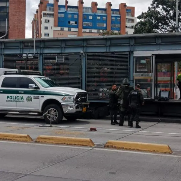 Descartan paquete sospechoso en Bogotá que obligó a cerrar varias estaciones de Transmilenio. Hubo un gran problema para muchos. 
