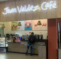 Empleo Juan Valdez: 4 ofertas para Bogotá y Bucaramanga solo siendo bachiller, postulación fácil.