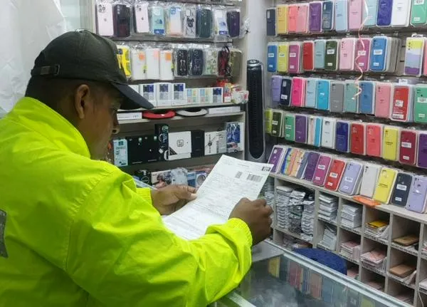 En Ibagué, Policía cerró locales por venta de más 450 celulares robados