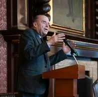 Álvaro Leyva, canciller de Colombia, le envió mensaje a Israel y dijo que al presidente se lo respetaba.