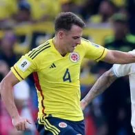 Plan C de la Selección Colombia sería reemplazo de Santiago Arias frente a Ecuador