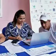 Postúlese a prestigiosa universidad de Colombia con las becas que ofrece fundación de Karol G