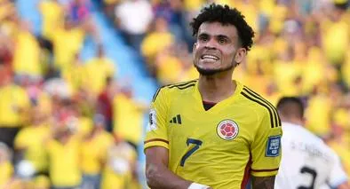 Luis Díaz, Jhon Arias y más futbolistas que podrían perderse duelo contra Brasil.