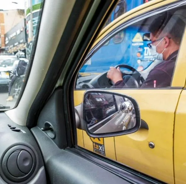 Uber y TaxExpress se unieron para sacar nuevo servicio de transporte público
