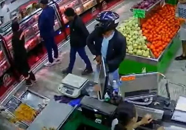 Intento de sicariato: sujeto disparó varias veces a administrador de carnicería en Bosa