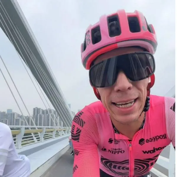 Rigoberto Urán compartió con niño en China y el idioma no fue problema