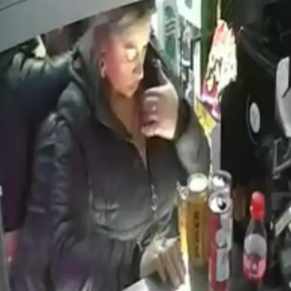 Mujer despechada roba a hombres en bares de Bogotá luego de engañarlos, darles una droga y ganarse su confianza para dejarlos sin dinero.