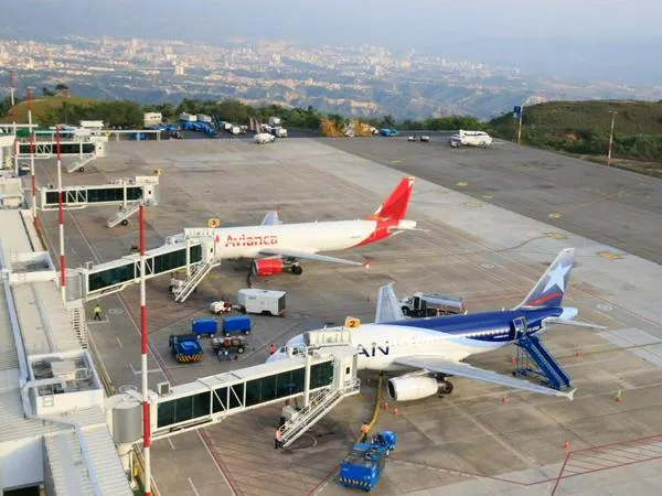 Claves para que el aeropuerto El Dorado llegue a 100 operaciones por hora, recomendaciones que se esperan sean eficaces.