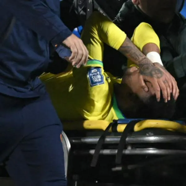 Neymar, fuera del partido Colombia vs. Brasil; confirman grave lesión y será operado