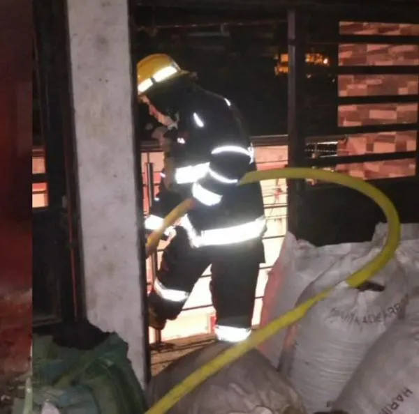 Incendio en planta secadora de café en Ibagué dejó millonarias pérdidas.