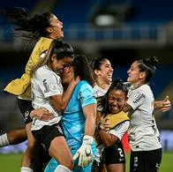 Corinthians celebra paso a final de Copa Libertadores femenina.