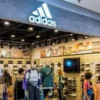 Tienda de Adidas, que aprovechó el hot sale para hacer descuentos de hasta el % 50