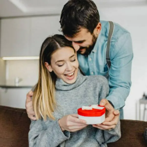 Aclaran si lo pueden despedir por tener una relación amorosa en el trabajo