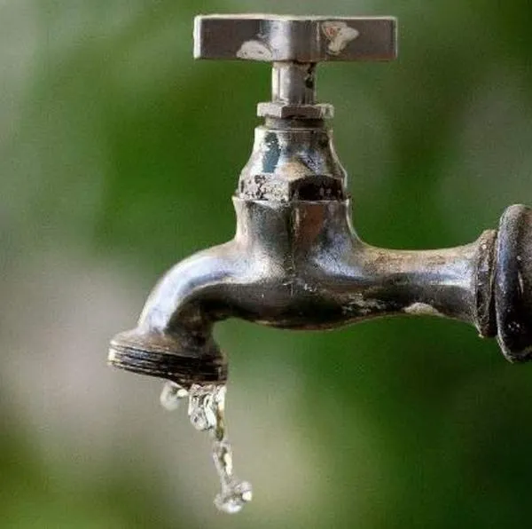Cortes de agua y luz hoy en Cali: varios barrios se quedarán sin servicio por reparaciones en el sistema de eléctrico y de acueducto en la ciudad.