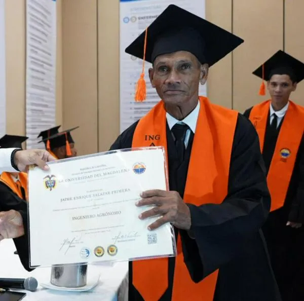 Jaime Salazar, el adulto mayor que se graduó de la Universidad del Magdalena como ingeniero agrónomo. 