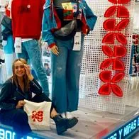 Foto en tiendas Ostu, en nota de que Ostu se enredó al reemplazar a Facol, aunque sumó otro regalo a rebajas del 70%