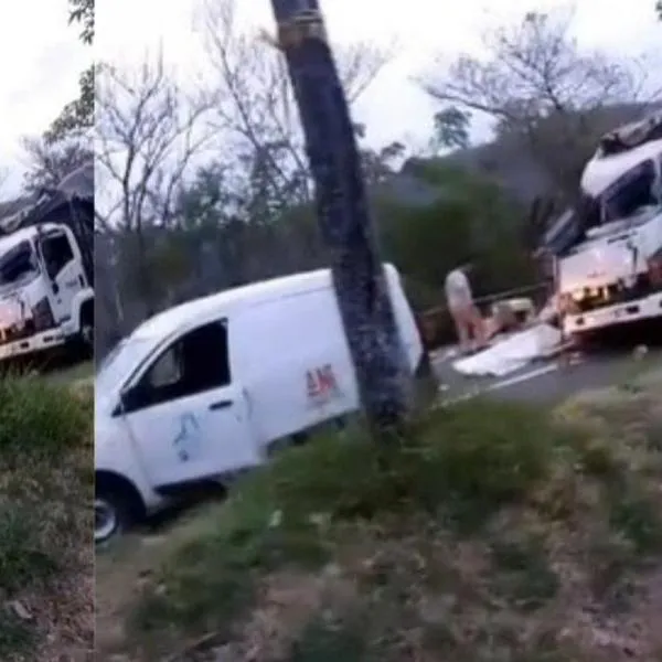 Siniestro vial en el Tolima: carro estaba parqueado y camión se lo llevó por delante 