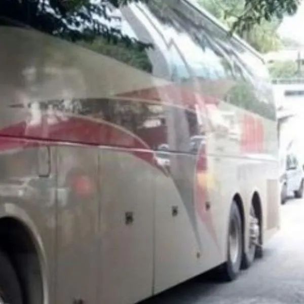 Bus. En relación con menores que viajaron escondidos en maletero.