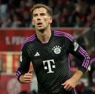 Goretzka sufre fractura en una mano y será baja con el Bayern varias semanas