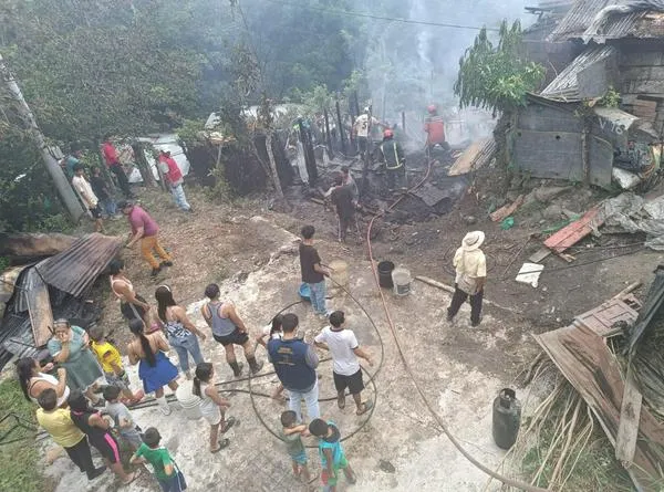 Una pareja de ancianos se salvó de morir en incendio que consumió su casa en Dabeiba