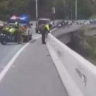 Accidente de tránsito dejó a una mujer muerta al caer por abismo en Antioquia