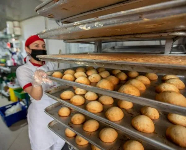 Bloqueos en carreteras preocupan a proveedores de las panaderías