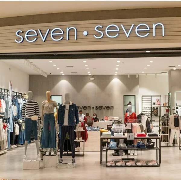 Quién es la empresa dueña de Seven Seven en Colombia: es una familia conocida.
