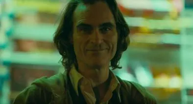 Revelan nueva imagen de Joaquin Phoenix en 'Joker: Folie à Deux': así luce