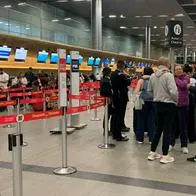 Vuelos en Colombia bajaron en 2023, pero los viajes internacionales ayudaron a que el sector no tuviera perdidas más grandes. El transporte también ayudó.
