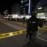 Sicarios asesinan a 13 policías en México, incluyendo a un Secretario de Seguridad.