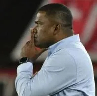 Hubert Bodhert respondió a Wilson Morelo, que con Águilas Doradas le marcó gol a Santa Fe y lo celebró. Acá, los detalles.