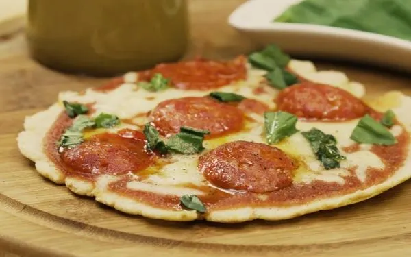 ¿Cómo hacer arepizza? Receta paso a paso e ingredientes para preparar este novedoso platillo de manera muy fácil y rápida.