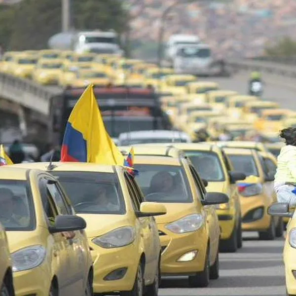 Las solicitudes de taxistas para el sector de tránsito en Colombia por las que irán a paro
