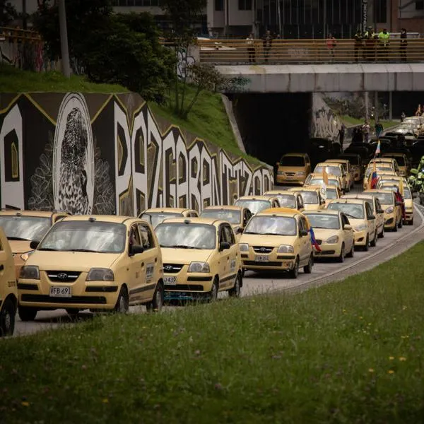Imagen ilustrativa de taxistas en paro en Bogotá.