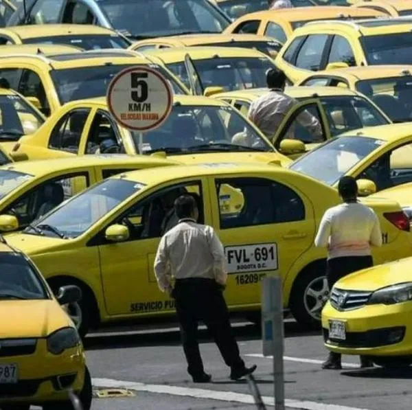 Paro de taxistas hoy en Bogotá: varias vías de la capital de Colombia ya están afectadas por las manifestaciones de los conductores este 25 de octubre.