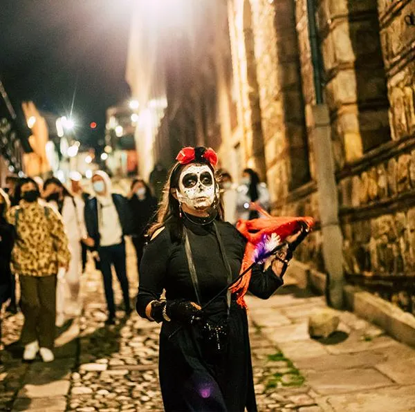 El tour fantasma en la candelaria de Bogotá se desarrollará durante el fin de semana previo al 31 de octubre donde se celebrará Halloween.