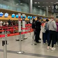 Latam y Avianca ofrecen reprogramación de vuelos por paro de taxistas en Bogotá