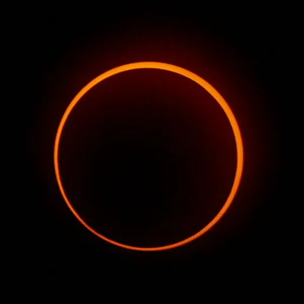Satélite de la Nasa capturó el momento exacto del eclipse solar anular sobre Texas, creando una sombra en esa zona de Estados Unidos.