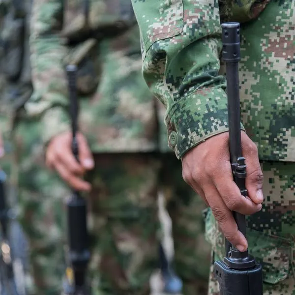 Intoxicación masiva en Escuela de Soldados del Ejército, revelaron resultados de pruebas coprológicas