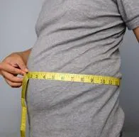 El ejercicio de intervalos ayuda a quemar la grasa abdominal de forma fácil y rápida. Solo necesita 30 minutos al día para ver los resultados.