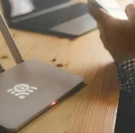Aumentar la velocidad del Internet en la casa, oficina u colegios es muy sencillo. Puede revisar el router, el plan de banda ancha y los dispositivos.