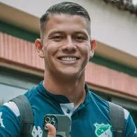 Alejandro Rodríguez, portero del Deportivo Cali, reveló el amor que Rafael Santos Borré siente por el equipo y más infidencias.