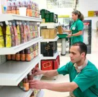 El ministro de Hacienda explicó cómo será el recaudo del impuesto saludable a los alimentos ultraprocesados en Colombia a partir del 1 de noviembre de 2023
