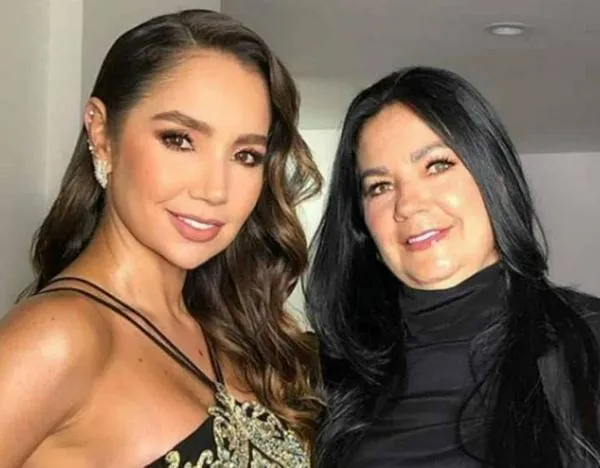 Madre de Paola Jara deslumbró a los seguidores de la cantante por su belleza, luego de compartir un video por redes sociales