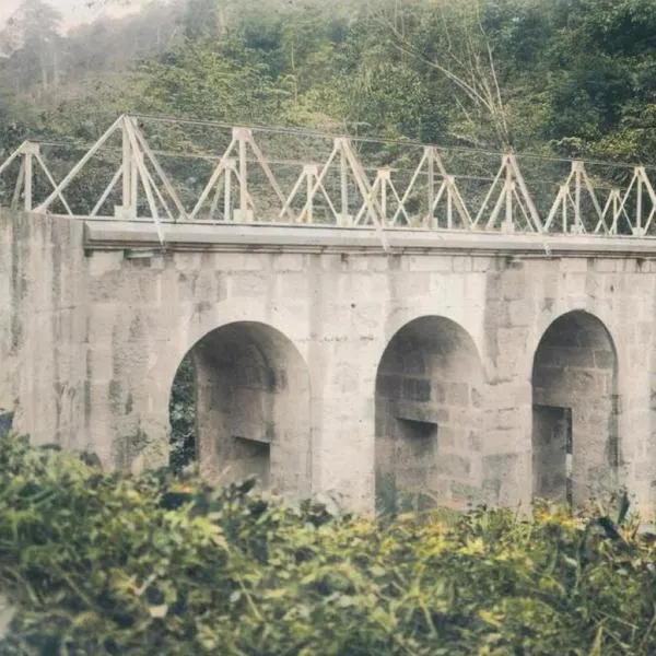 Entre Tolima y Cundinamarca existe un puente hecho en piedra cuya leyenda dice que lo construyó 'el diablo' en una noche