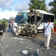 Accidente de tránsito entre 2 buses en Antioquia dejo 10 personas heridas