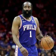 James Harden salió de los Philadelphia 76ers peleado con dirigentes y firmó con Los Ángeles Clippers.