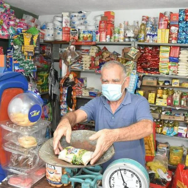 Este 1 de noviembre inició el impuesto a las bebidas azucaradas y desde Fenalco Tolima advirtieron del duro golpe económico a las panaderías y tiendas.